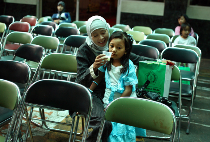 "L'excision, une tradition en Indonésie" © Stephanie Sinclair