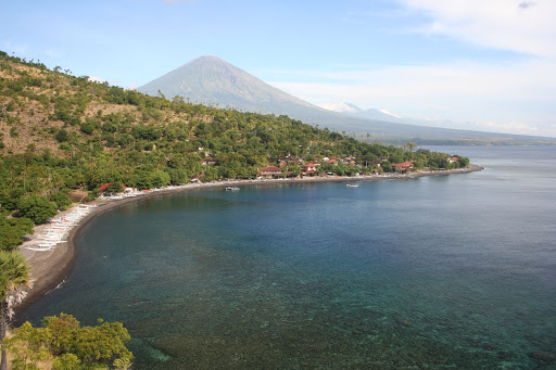 Le Mont Agung depuis la colline à Banyuning, Karangasem, Bali