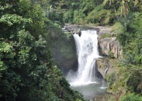 La cascade de Tegenungan (ou Kemenuh)