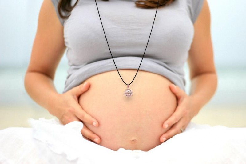 Le Bola de grossesse indonésien, un bijou protecteur pour les mamans et enfants à naître