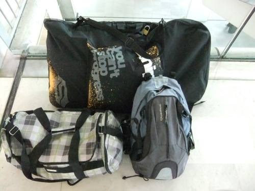explorer surfer valise aéroport balisolo