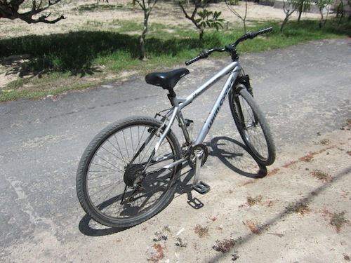 Louer un vélo de Nusa Lembongan à Nusa Ceningan