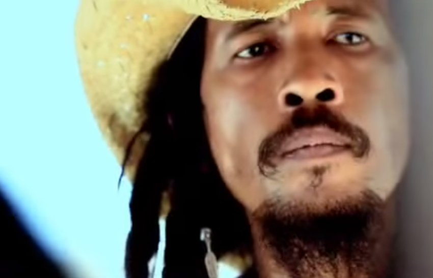 Ray D'Sky - Tak Perlu Sempurna