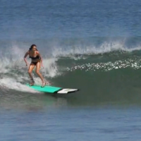 Surf en talons aiguilles à Bali 4
