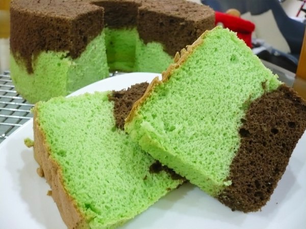 Roti Tawar Pandan Isi Coklat - dessert indonésien