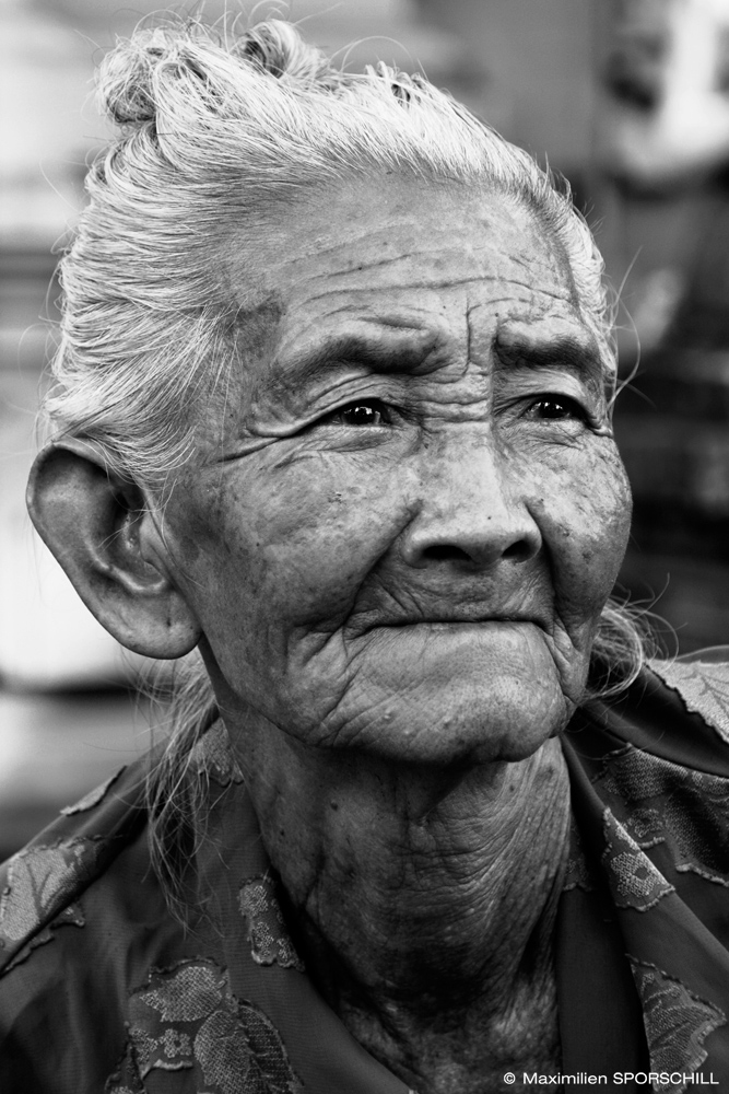 Grandma taking a break for a picture - Bali, 2014 - Maximilien SPORSCHILL