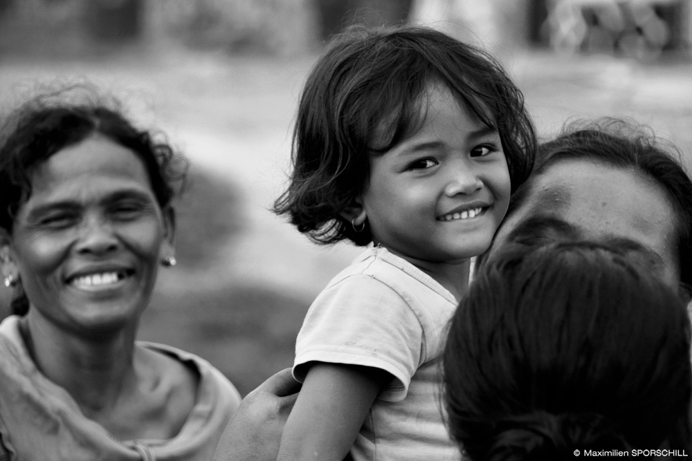 Happiness in the village - Bali, 2014 - Maximilien SPORSCHILL