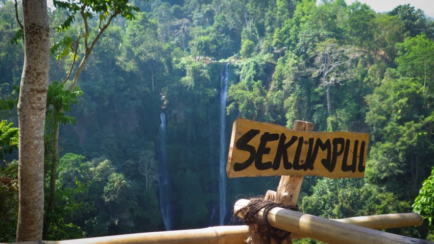 Les cascades de Sekumpul avec Gede Rajendra et Erwin Kurniawan